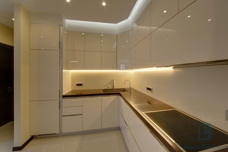Белая кухня AKRIL6